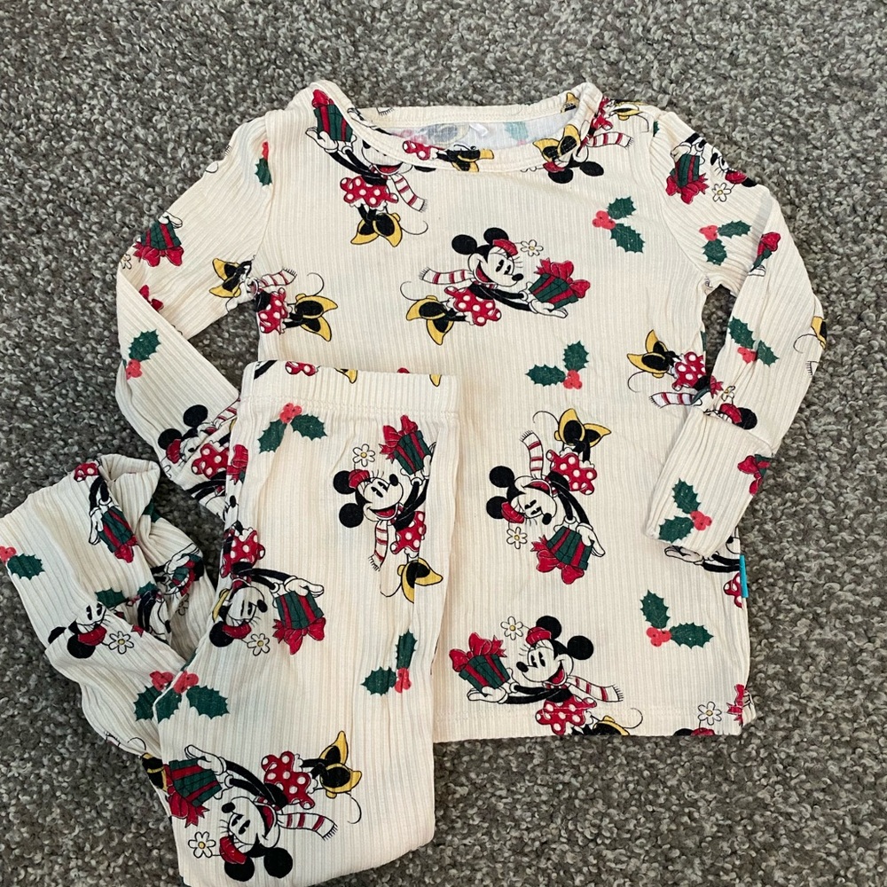 Minnie Mouse Holiday Posh Peanut Pajama Set